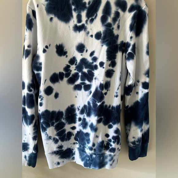 True Religion Tie Dye Sweatshirt Blue White Size Small NWT - Picture 9 of 12